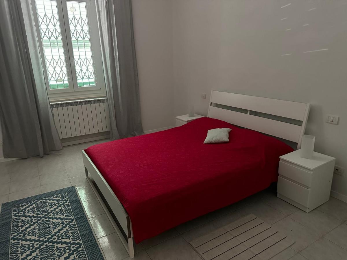 Casa Susanna - Delizioso Piano Terra, Centralissimo, Superservito, Tranquillo, Appena Fuori Ztl Parcheggio Libero Terni Exterior foto